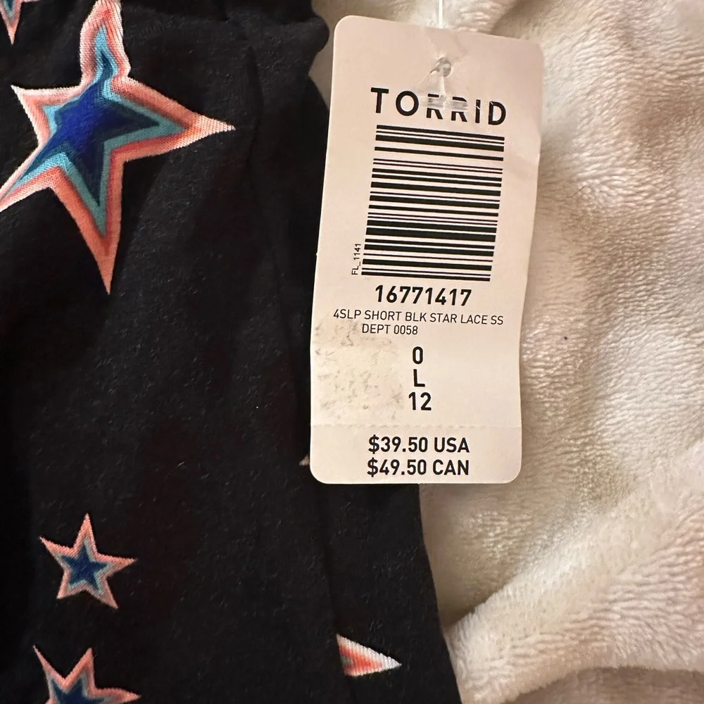 NWT Torrid Black Star Patterned Women's Sleep Shorts - Picture 2 of 4